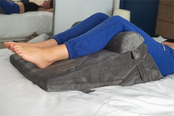 Luxury Folding Adjustable Bed Wedge Pillow - Image 4